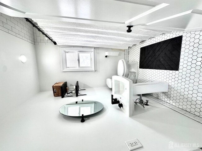 Photo - 139 Sylvan Ave Unidad 1