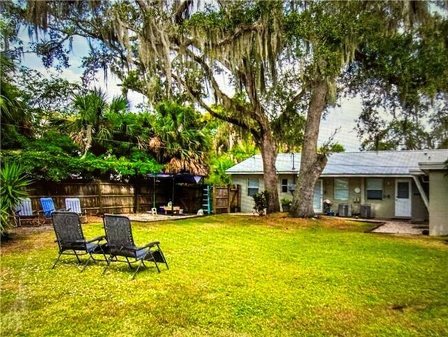 Photo - 2157 10th Ave