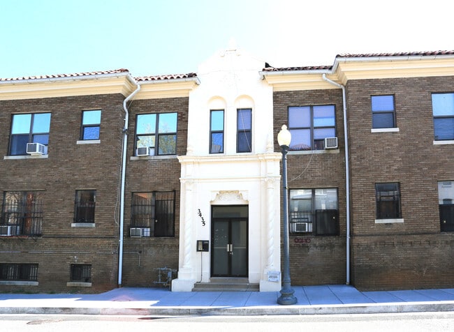 Building Photo - 3435 Brown St NW