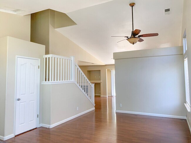 Photo - 4 Bedroom Home in Hollister with Huge Backyard!