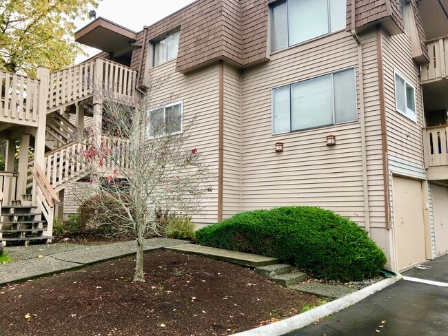 7217 NE 175th St Unit 215