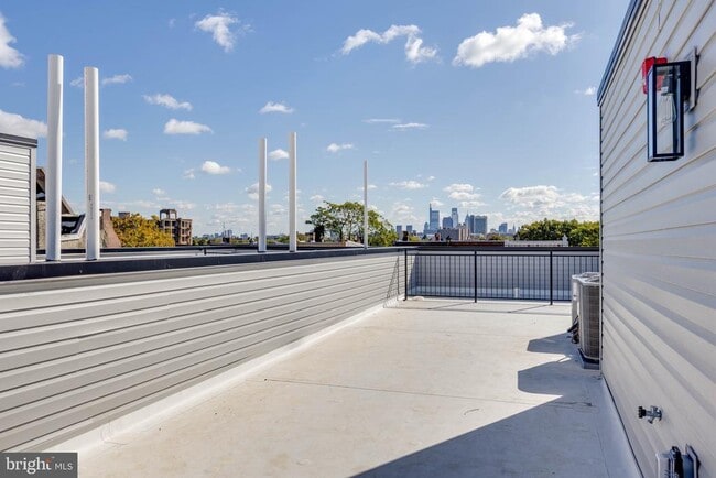 Photo - 1223 W Lehigh Ave