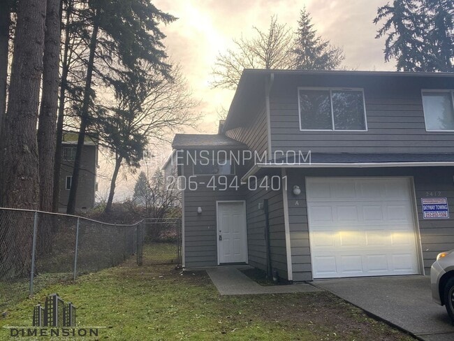 Charming 3 bed 2.5 Bath Duplex in Auburn - Charming 3 bed 2.5 Bath Duplex in Auburn Townhome