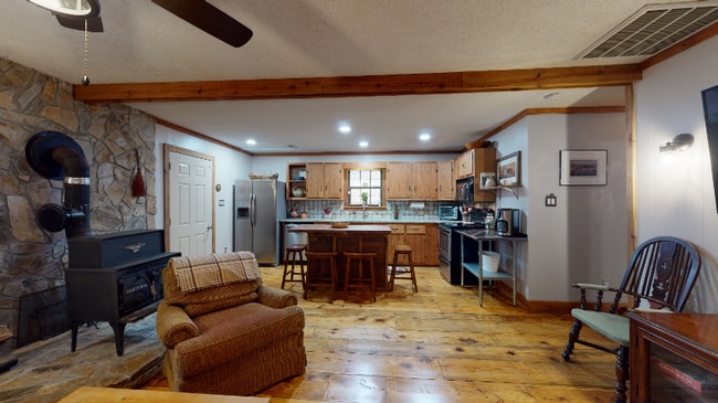 Photo - 121 Redbird Dr