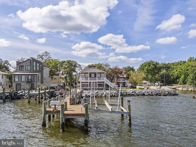 Photo - 2112 Lake Dr