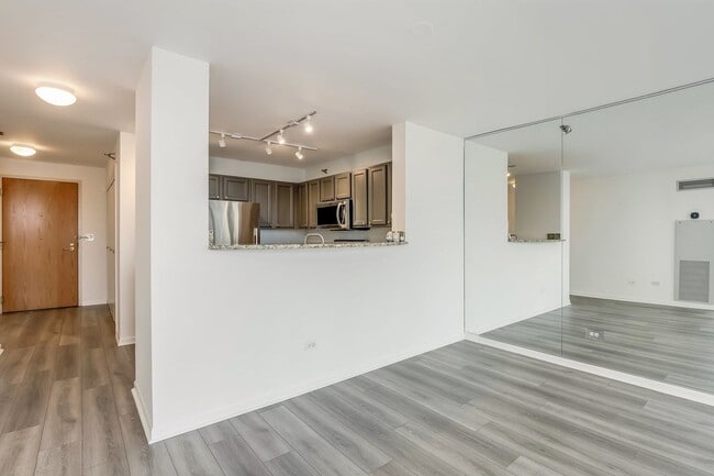 Photo - 345 N La Salle Dr Unidad 3002