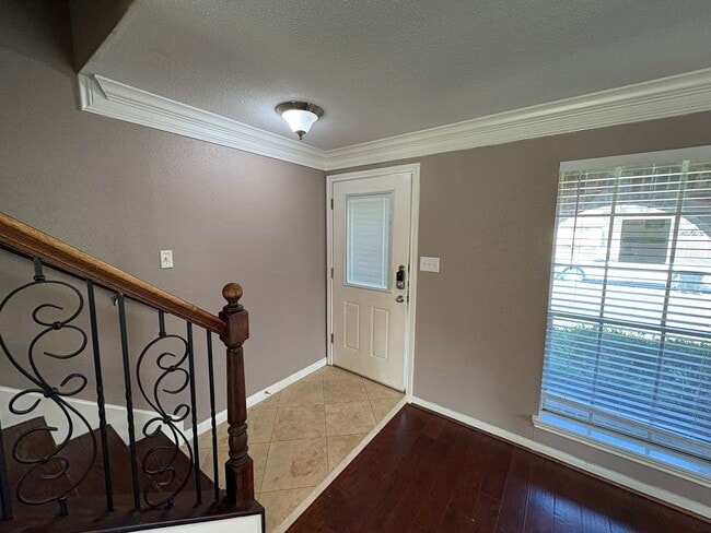 Photo - 22507 Red River Dr