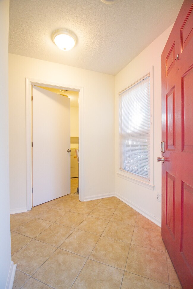 Photo - 2708 S 17th St Unidad B