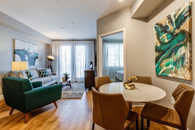 Photo - Biltmore at Camelback