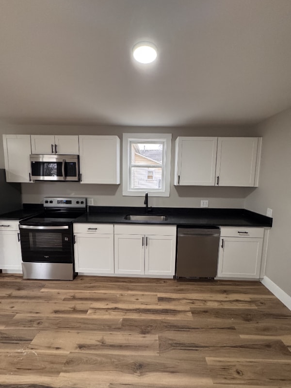 Photo - 348 Logan St