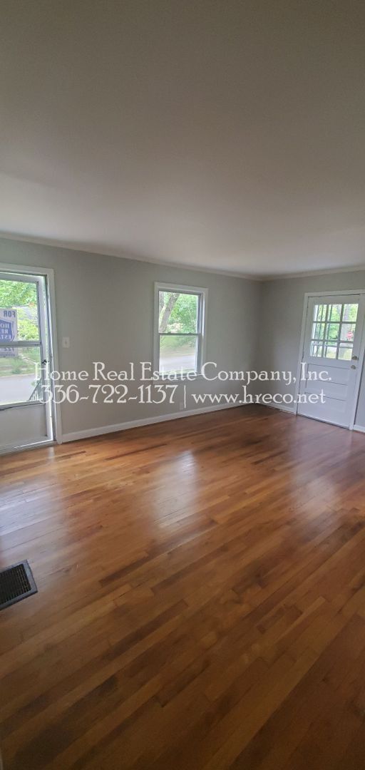 Photo - 212 Terrace Avenue