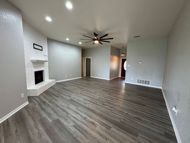 Photo - 2801 Southwood Dr
