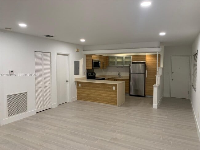 Photo - 315 Majorca Ave Unit 3