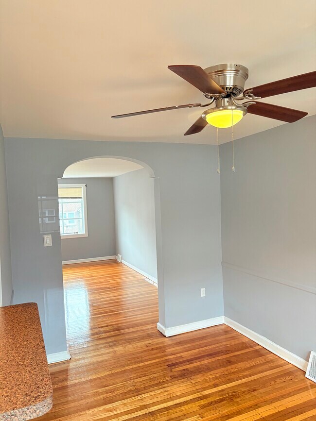 Photo - 229 Higbee St