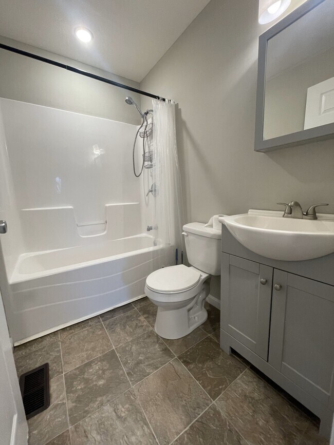 Photo - 105 S Lynn St Casa