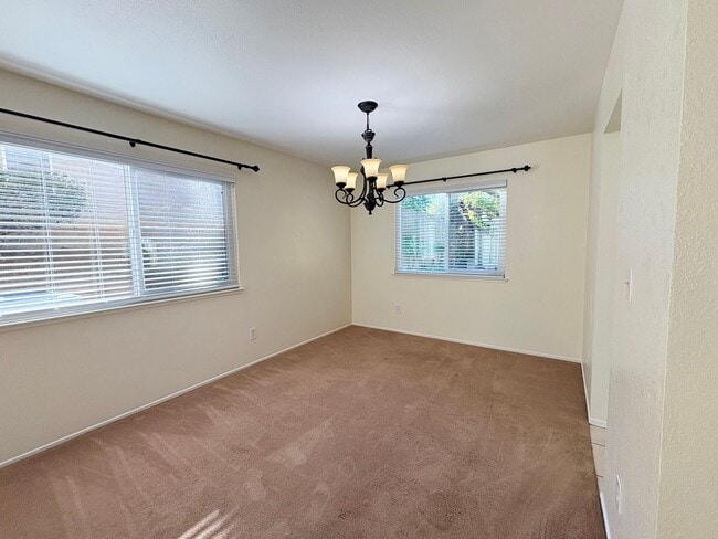 Photo - SOLAR POWERED 3 Bedroom 2 bath with large ...