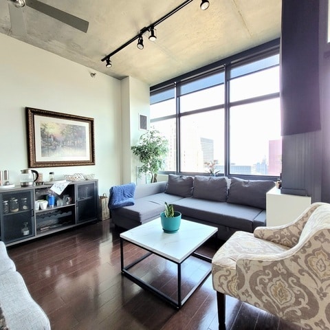Photo - 235 W Van Buren St Unit 3902