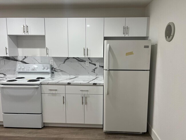 Photo - 1236 NW 4th Ave Unidad 2