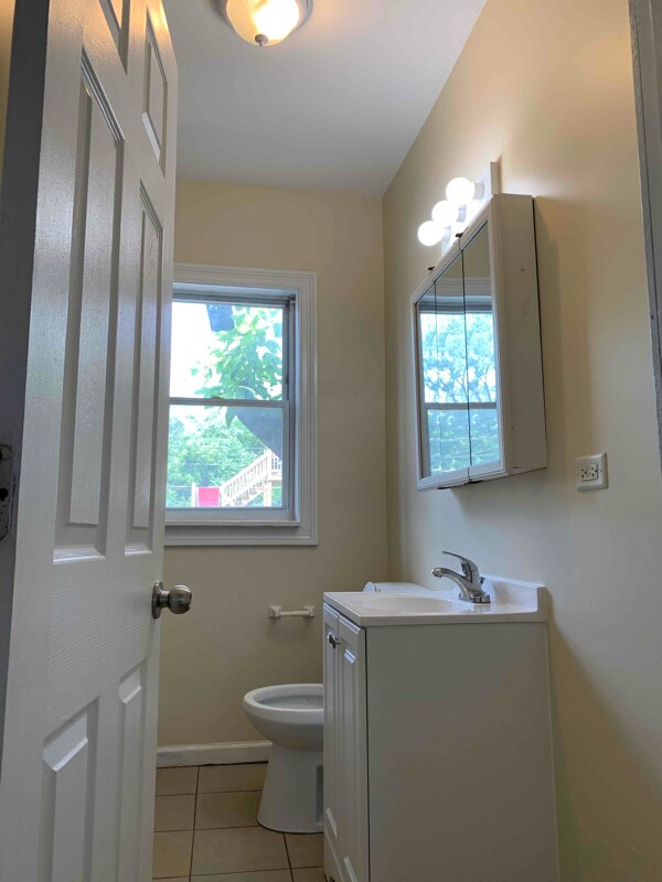 Photo - 7219 S Langley Ave