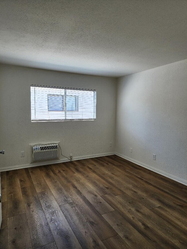 Bedroom - Apollo Apartments