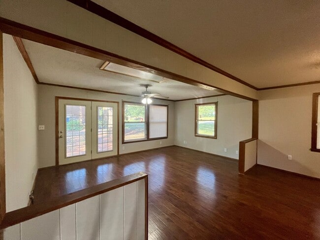 Photo - 3 Bedroom 2 Bath Ranch Style House in Pendleton
