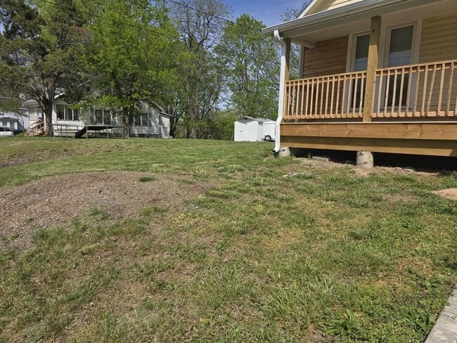 Photo - 515 Maple St