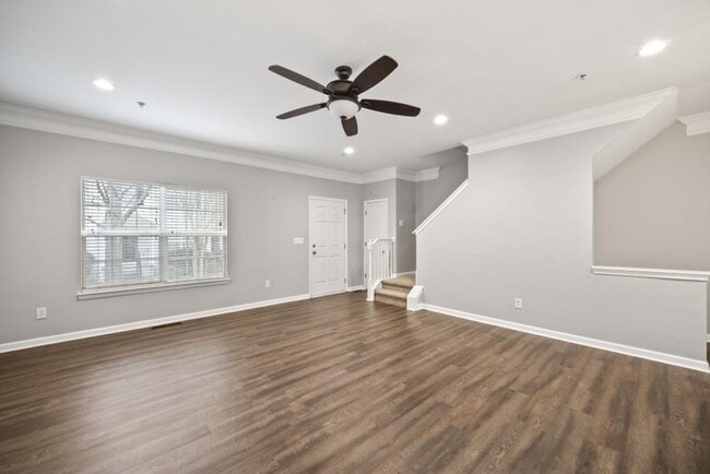 Photo - 1010 Society Way