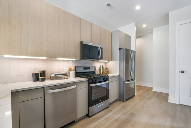 Photo - 5753 N Broadway