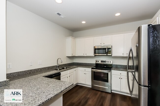 Photo - 139 Slate Dr