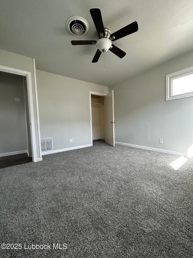 Photo - 2420 38th St