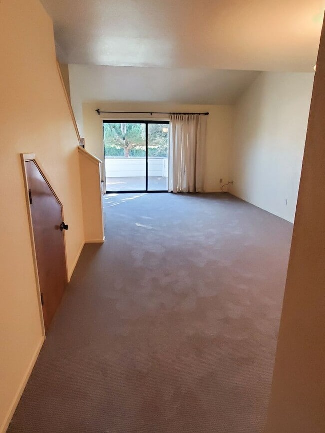Photo - 2 Bedroom Condo near Meadow Park Unidad #21