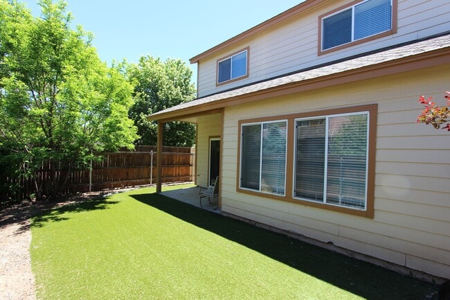 Photo - 3BR/2.5BA Townhome in Bellemont | Fenced Yard + 2-Car Garage