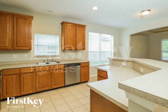 Photo - 723 Candlebark Dr