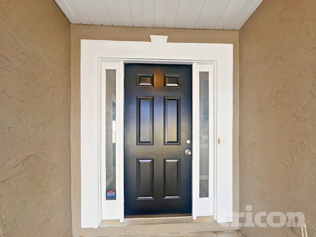 Photo - 608 Waterford Ln