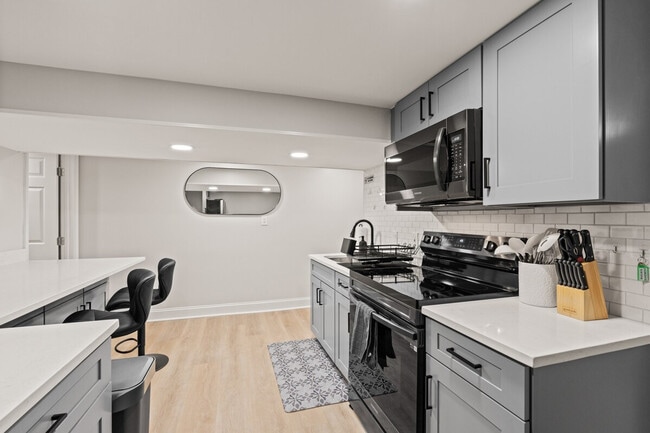 Photo - 651 Columbia Rd NW Unidad SI ID1511068P