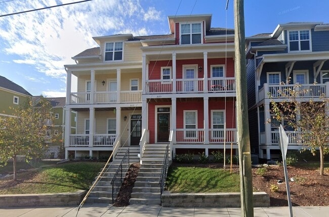 Photo - 225 22nd St House