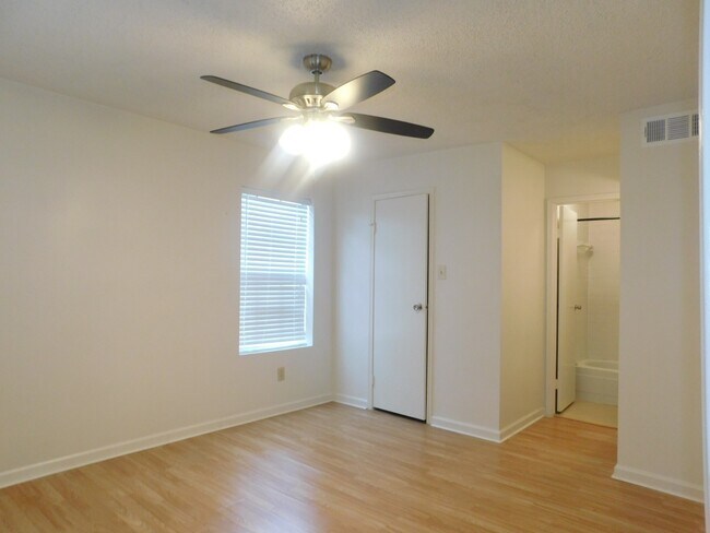 Photo - 12660 Ashford Point Dr Unidad 207