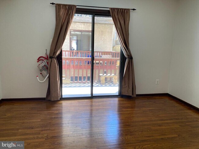 Photo - 1824 South St Unit 2