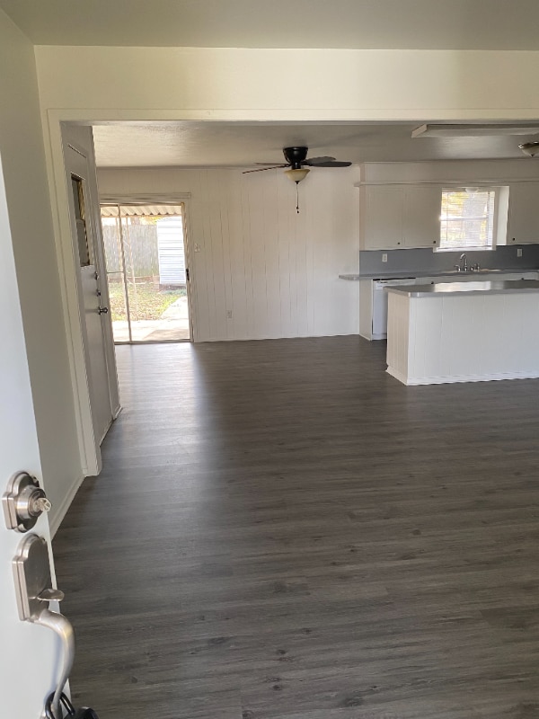 Photo - 137 Hardy Ave