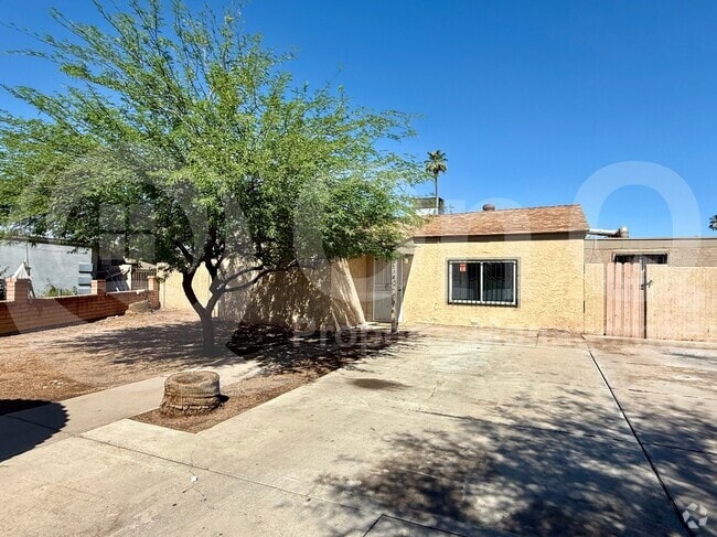Building Photo - 3238 W Garfield St Rental