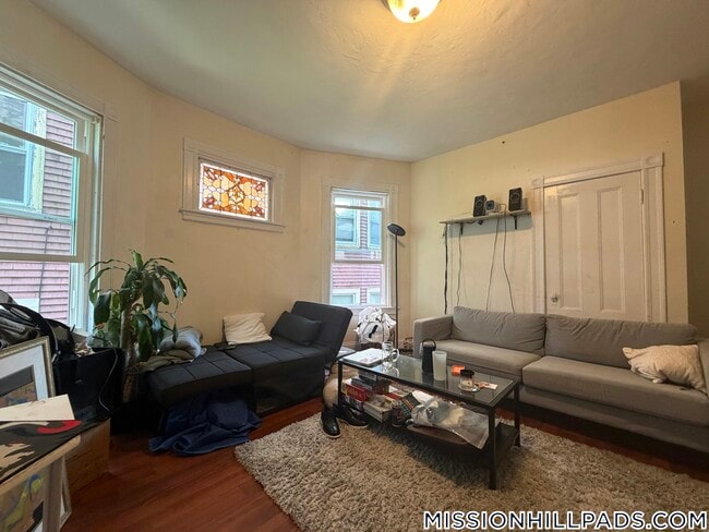 41 Parker Hill Ave Unit 1