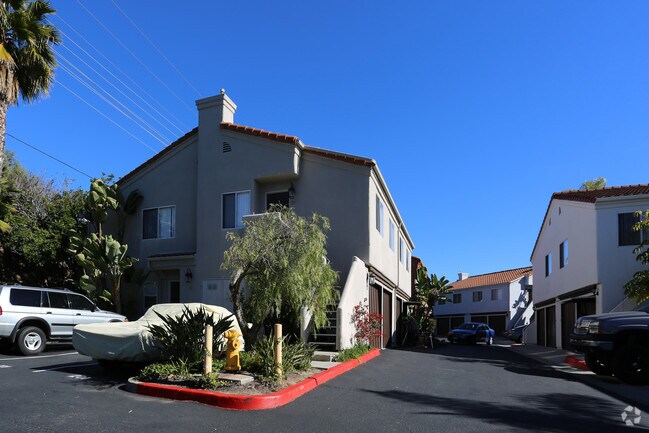 Photo - Saxony Village