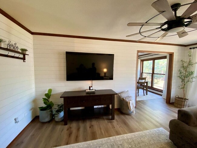 Photo - $500 Move-In Credit!! Spacious 4BR Home with Oversized Garage and Fenced Backyard in Valdosta!