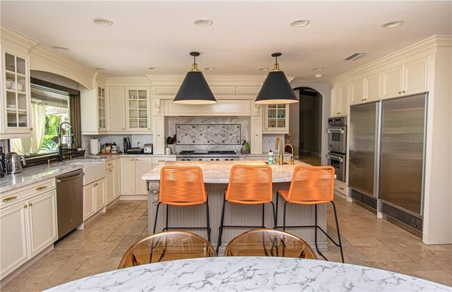 Photo - 8208 Twin Lake Dr