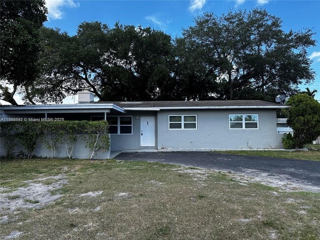 Photo - 61 NE 195th St Casa
