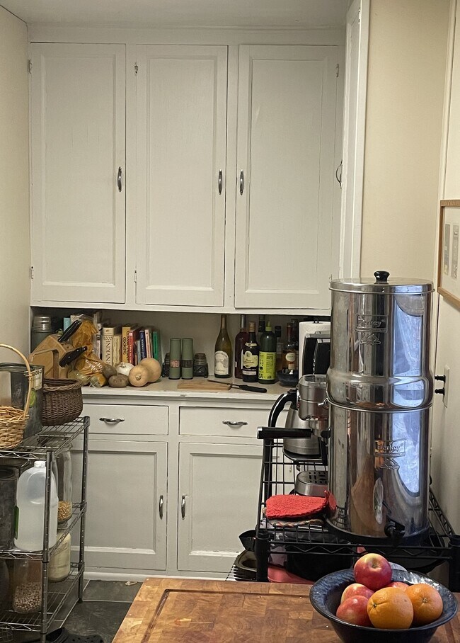 Photo - 3114 North Newhall Street