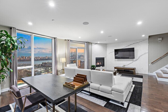 Photo - 5 Washington Pl Condo Unit 4