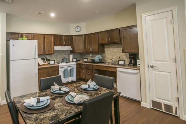 Photo - Whitehall Inn - Veterans Residence