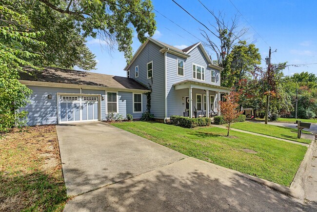 380 S E Ave