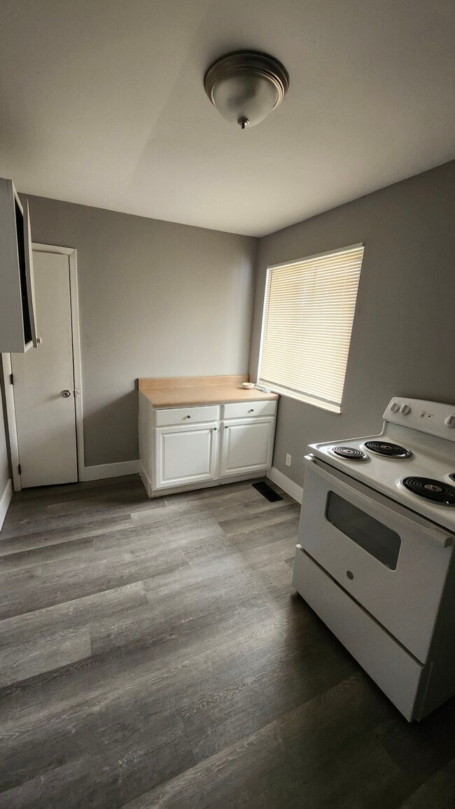 Photo - 7848 Glenorchard Dr Unit #A
